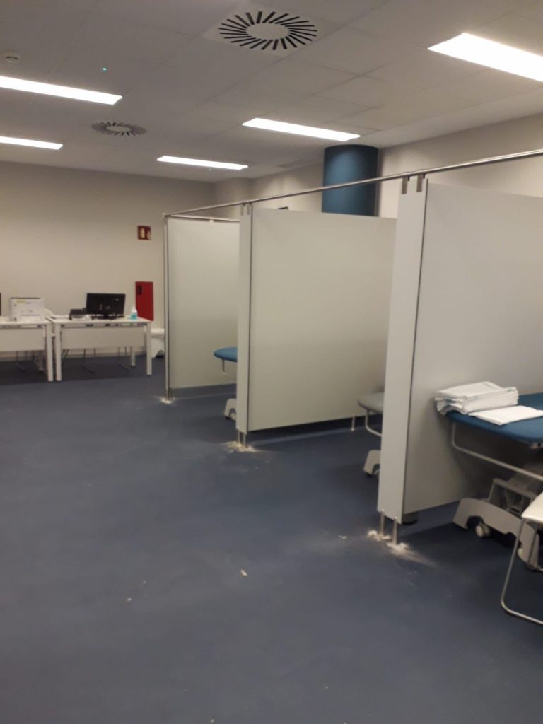 mamparas divisorias hospital de Castilla la Mancha